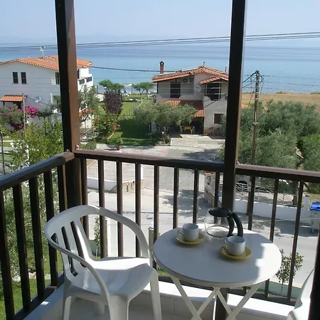 Alexandra Apartment
